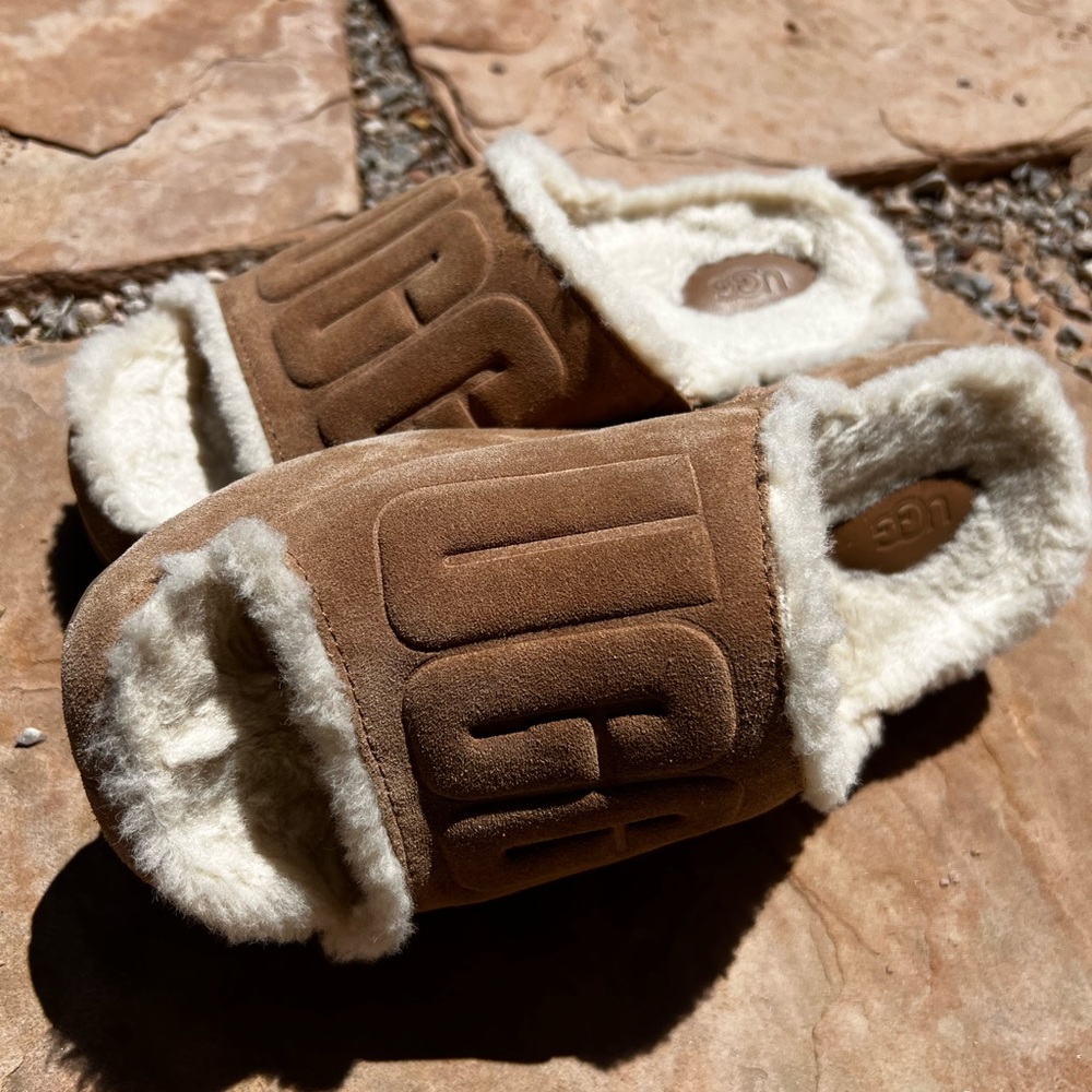 Ugg shearling sandals